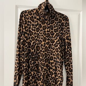 J.Crew tissue turtleneck leopard print sz medium